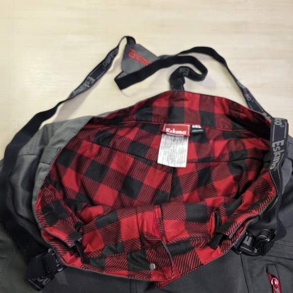 Eskimo - Picture 5 of 13